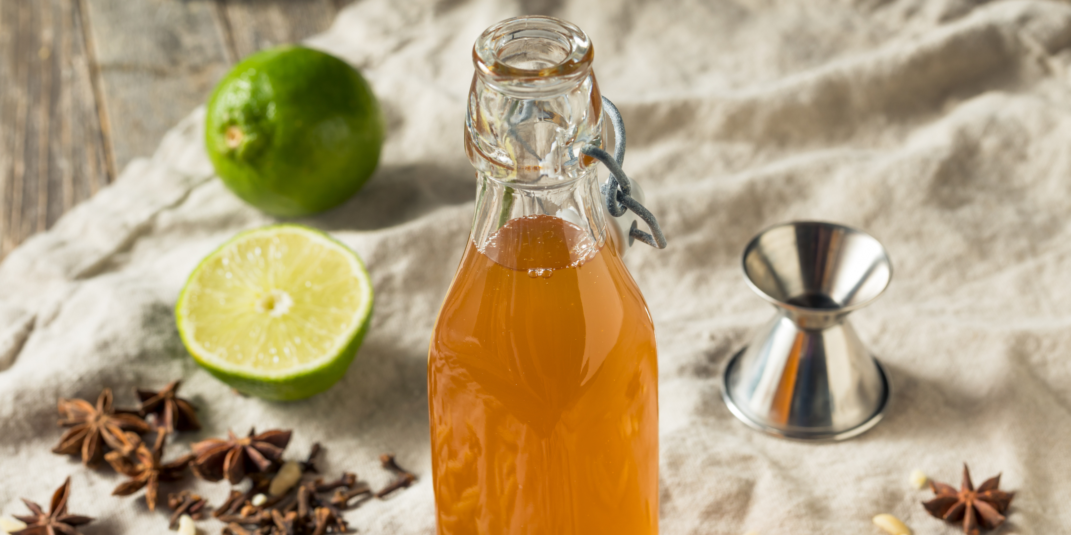 How to make simple syrup for cocktails