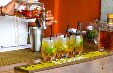 How To Use A Cocktail Shaker