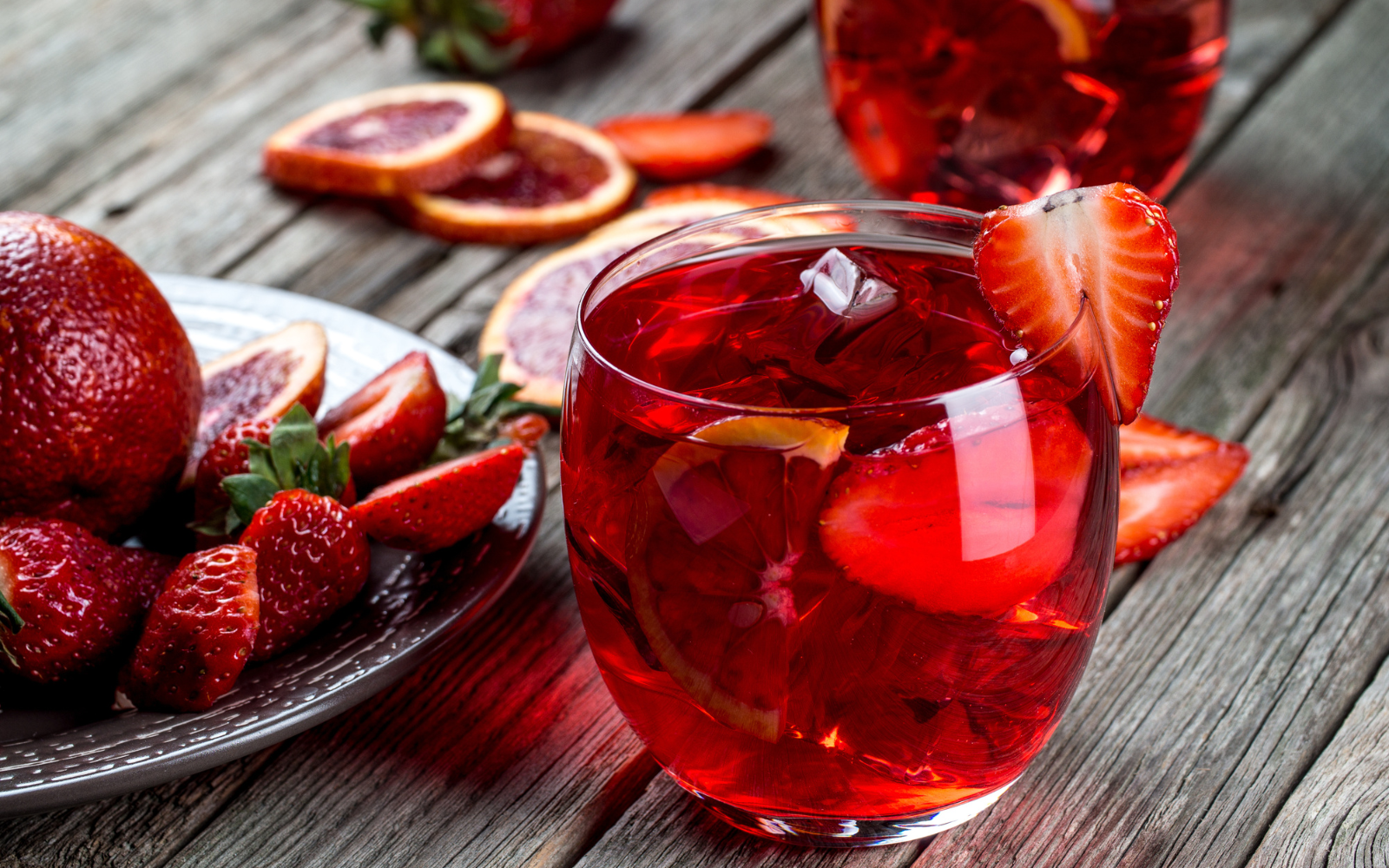 Sparkling Winter Berry Punch Mocktail